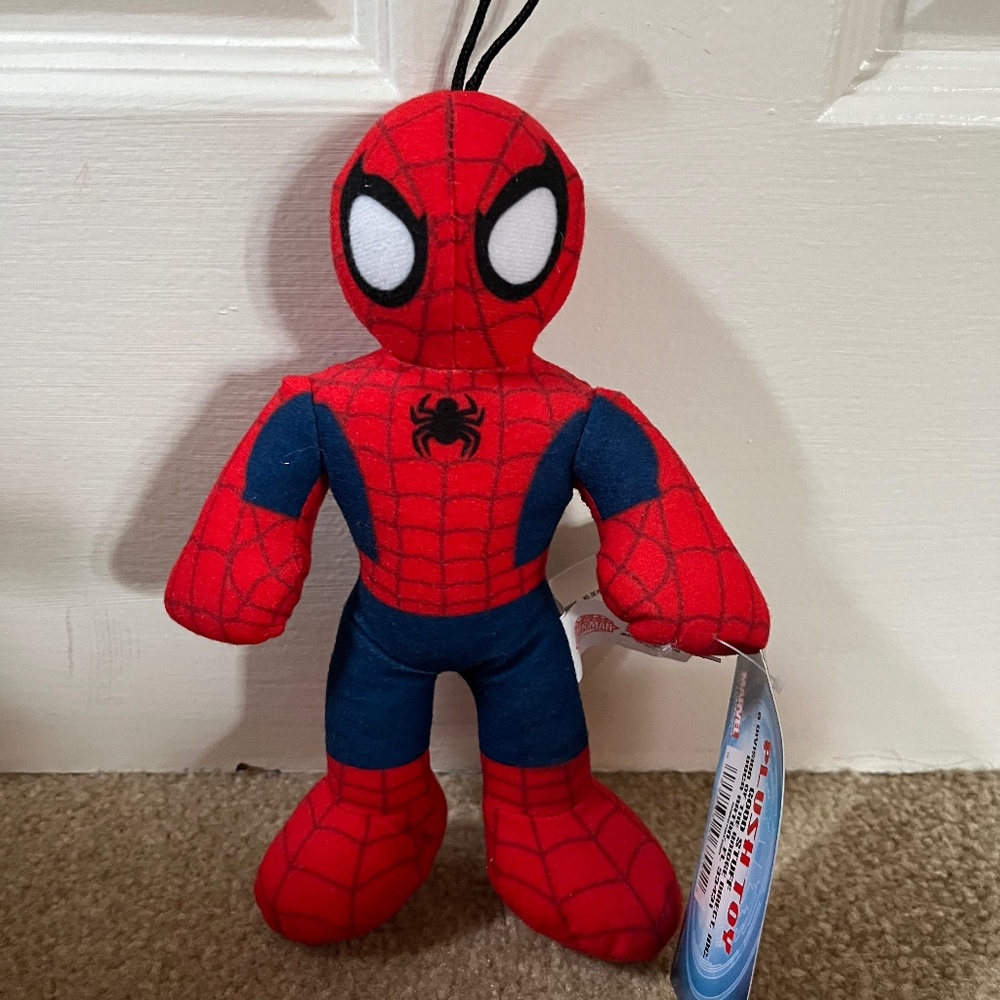 ultimate spider-man plush marvel 7 inch NWT